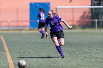 Bild 119 - wBJ SV Henstedt Ulzburg - TuS Rotenhof : Ergebnis: 12:0